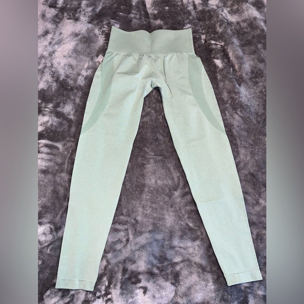 NVGTN Leggings - Picture 2 of 4